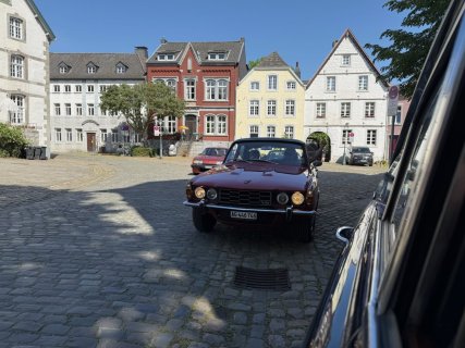 4A1047E7-3F83-4229-B3AC-E69EDE678E03